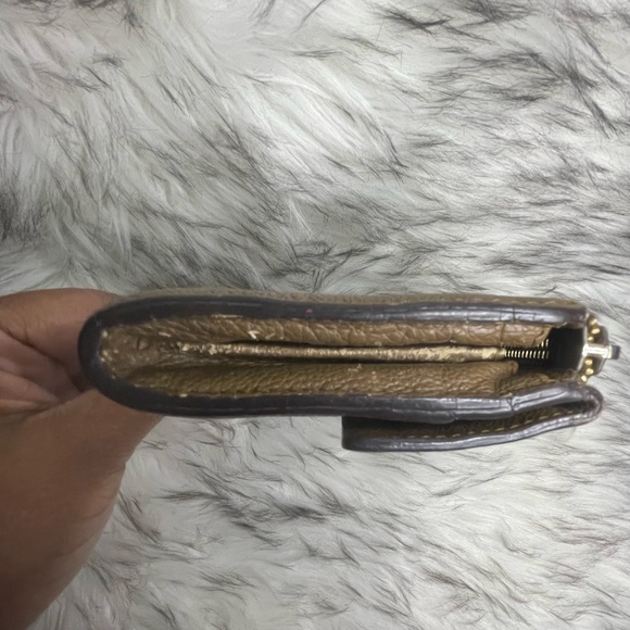 AUTHENTIC CHLOE ELSIE LONG ZIP TURN LOCK WALLET - Picture 15 of 16